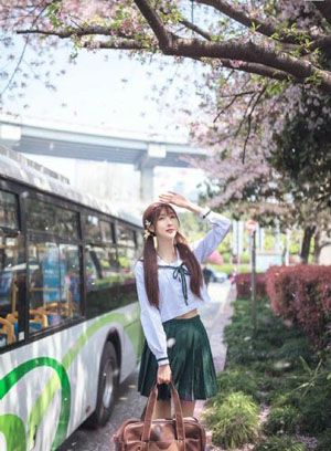 两个人看的www高清视频