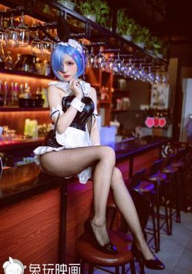 驱魔少女夏洛