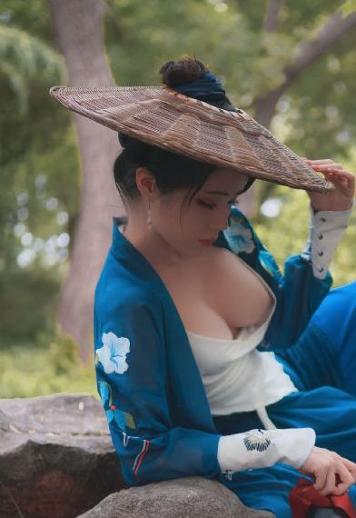 伊人免费视频二