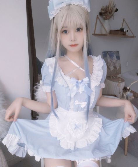 年轻母亲免费