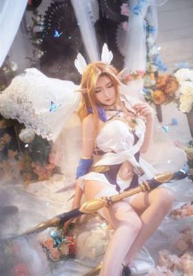 溪边春色